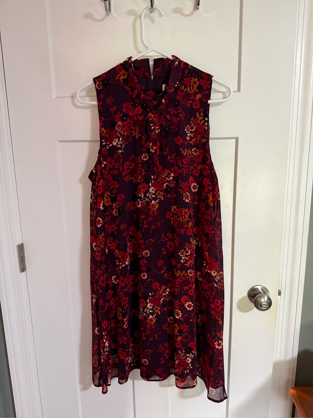 Calvin Klein Sleeveless Burgundy Floral Tie-Neck Mini Dress